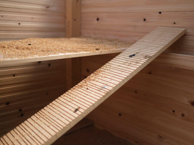 ニワトリ用 鳥小屋の作り方 木材で飼育小屋を簡単diyし獣対策の電気柵設置 Hadatomohiro